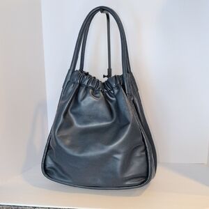 Lulu Dharma Extra Large Vegan Bag - In Excellent Pre-owned Condition